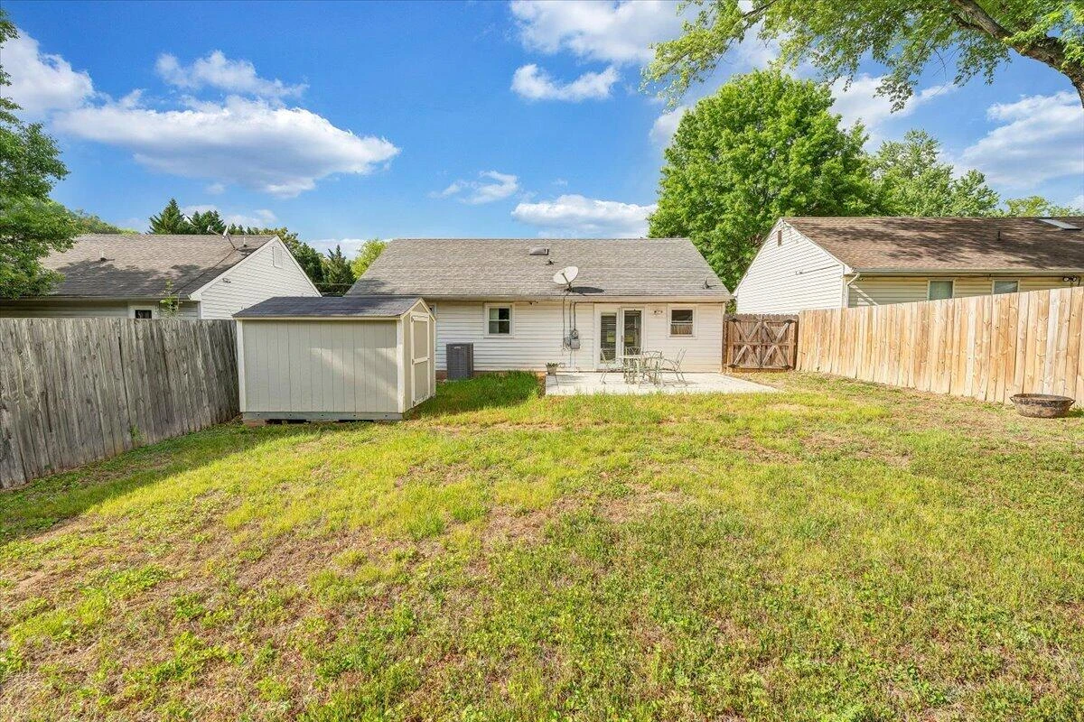 1333 Thomason RD - Photo 11