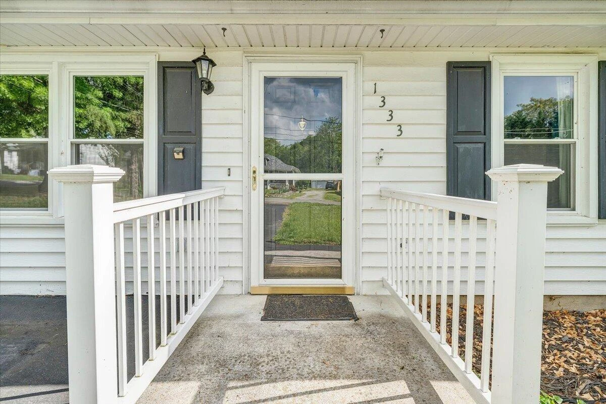 1333 Thomason RD - Photo 12