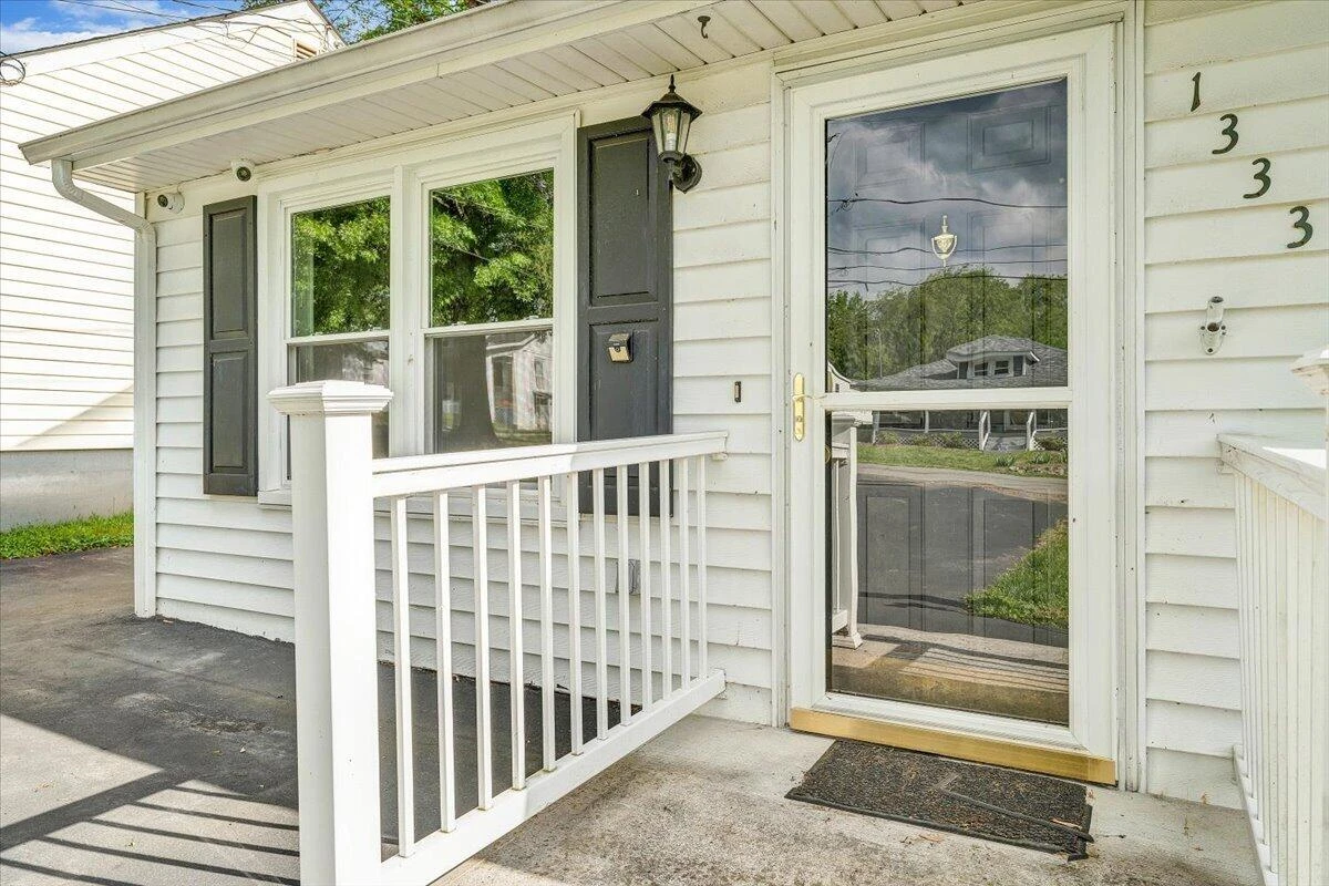 1333 Thomason RD - Photo 13