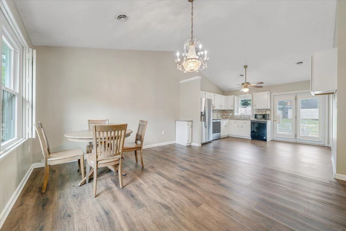 1333 Thomason RD - Photo 14