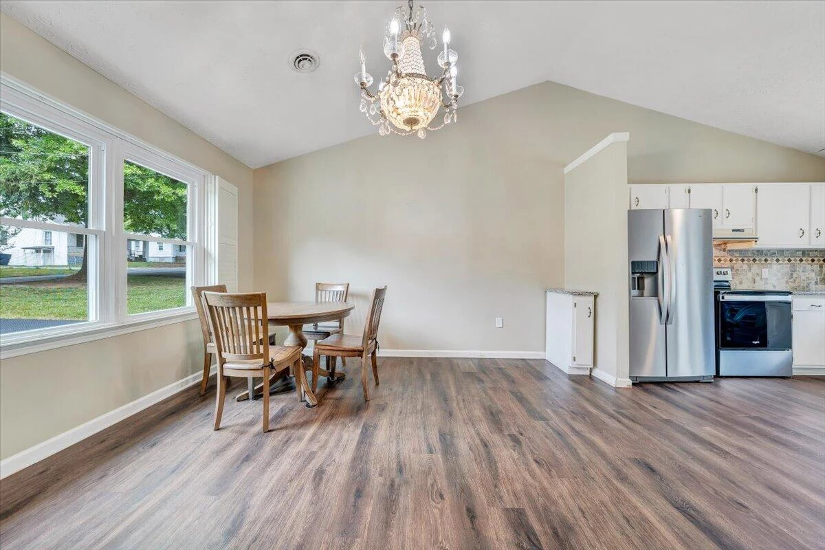 1333 Thomason RD - Photo 15