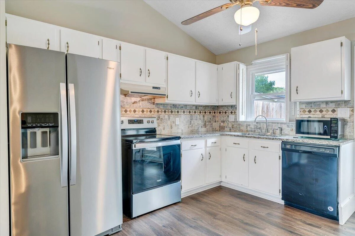 1333 Thomason RD - Photo 20