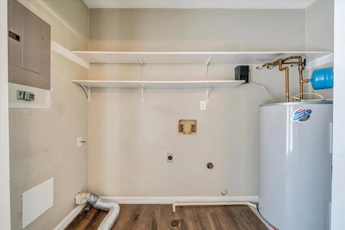 1333 Thomason RD - Photo 26