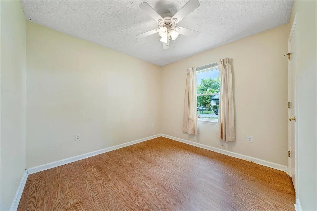 1333 Thomason RD - Photo 34