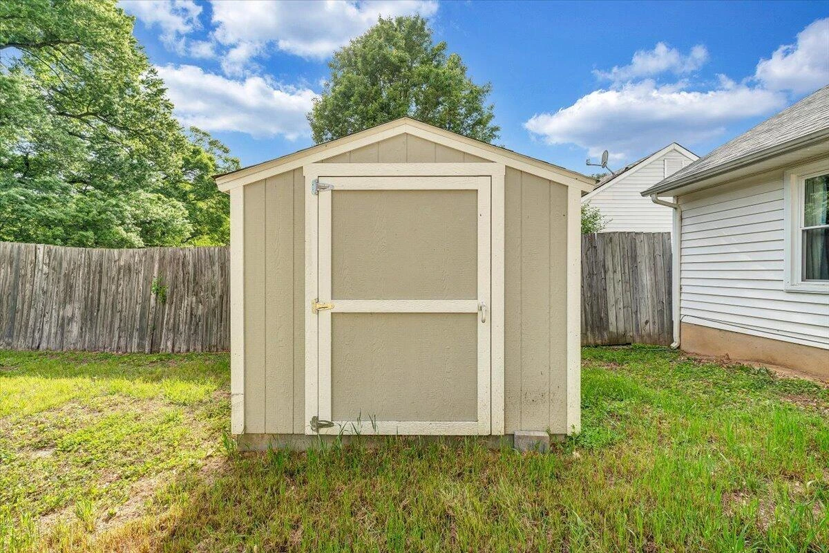 1333 Thomason RD - Photo 40