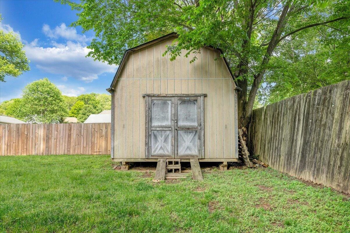 1333 Thomason RD - Photo 41