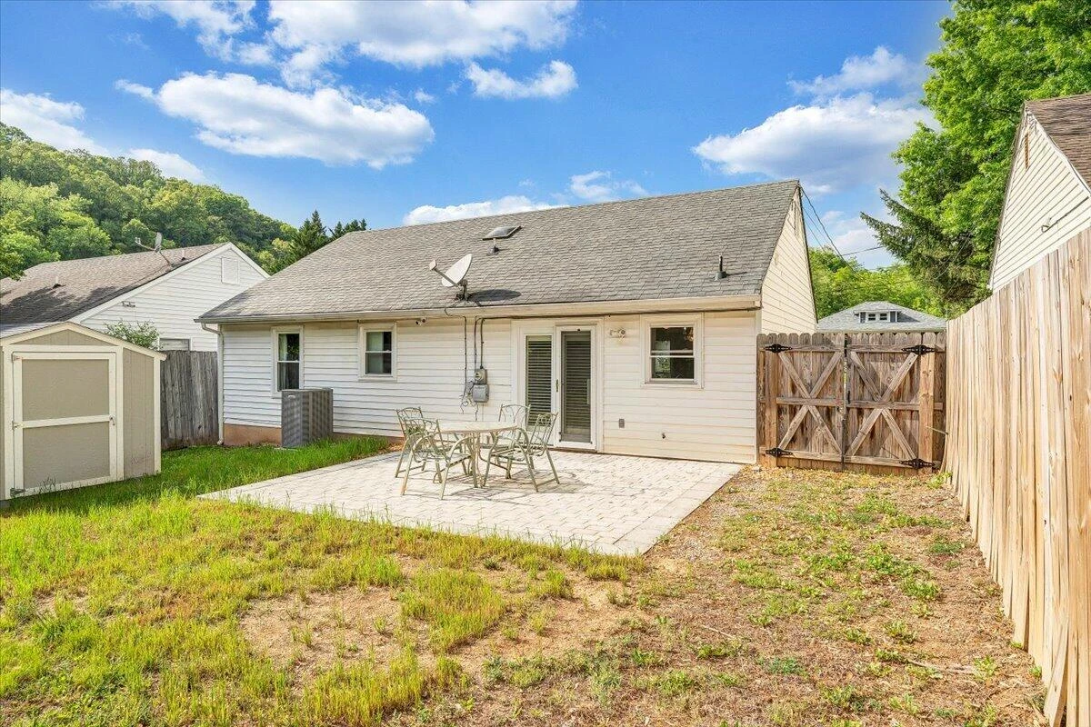 1333 Thomason RD - Photo 45