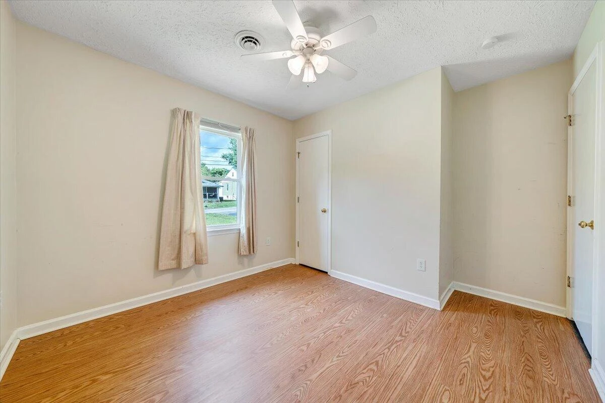 1333 Thomason RD - Photo 8