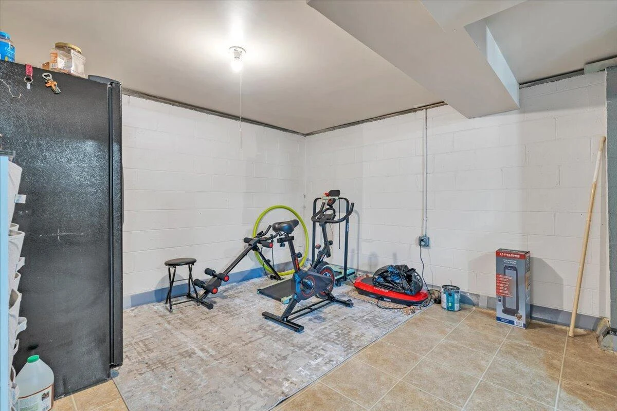 3922 Lilac AVE NW - Photo 25