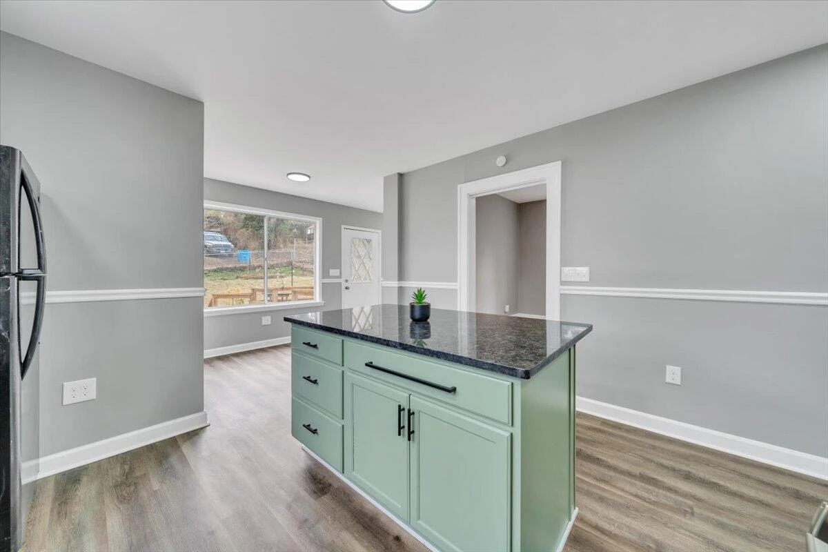1226 Kerns AVE - Photo 20