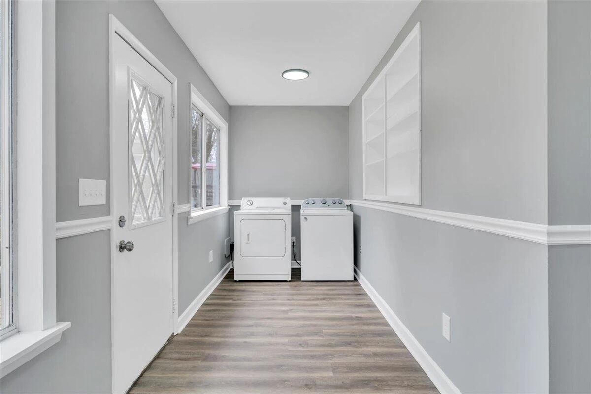 1226 Kerns AVE - Photo 24
