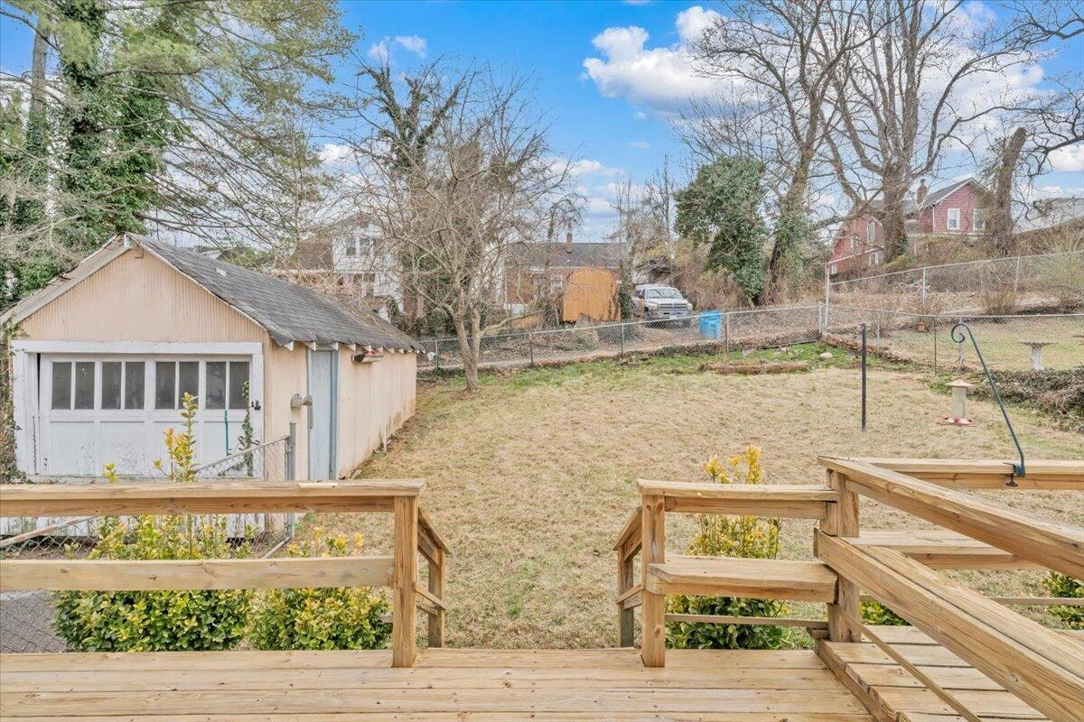 1226 Kerns AVE - Photo 48
