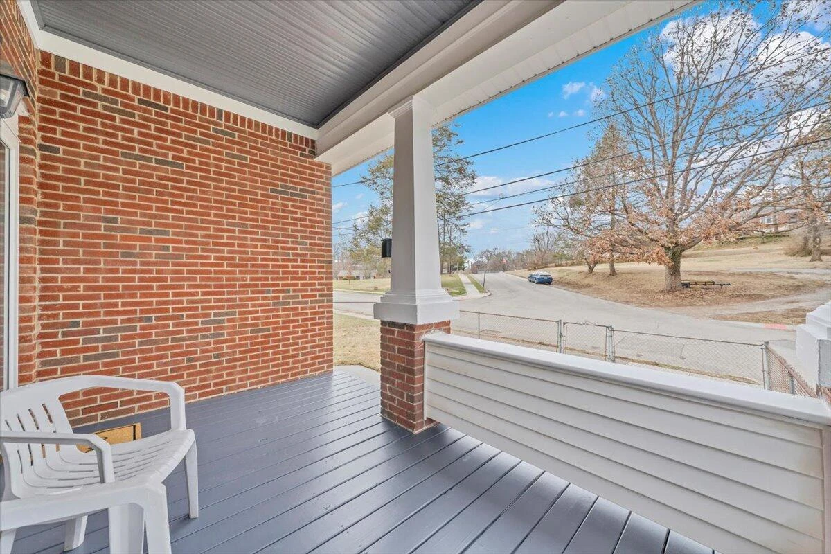 1226 Kerns AVE - Photo 12