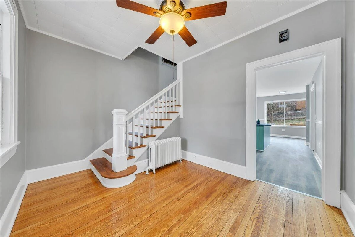 1226 Kerns AVE - Photo 13