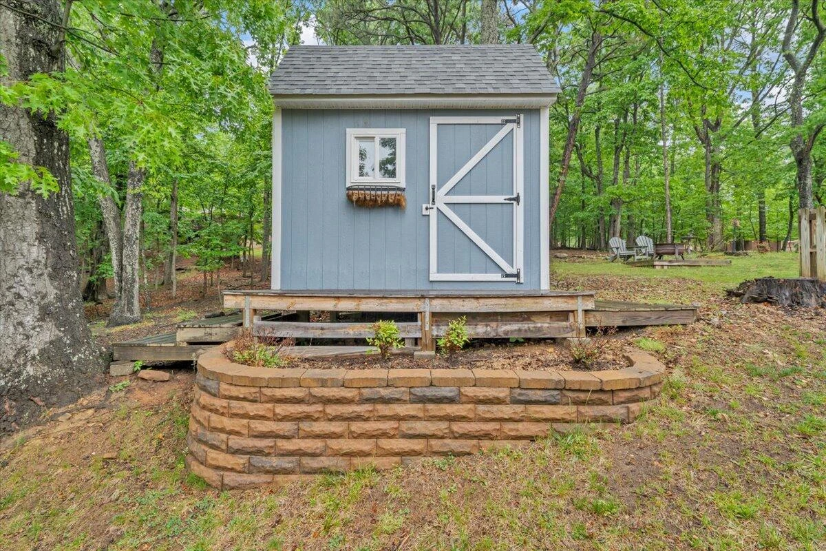 2030 Surrey LN - Photo 75