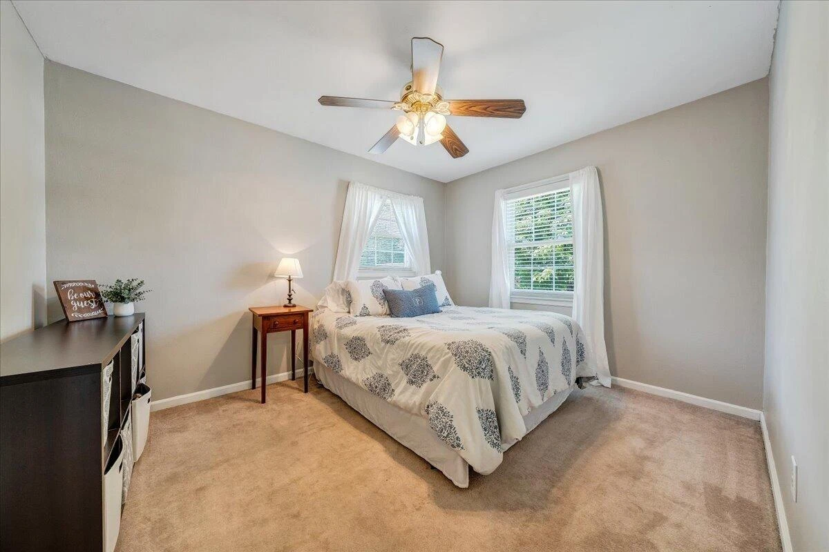 6339 Greenway DR - Photo 16
