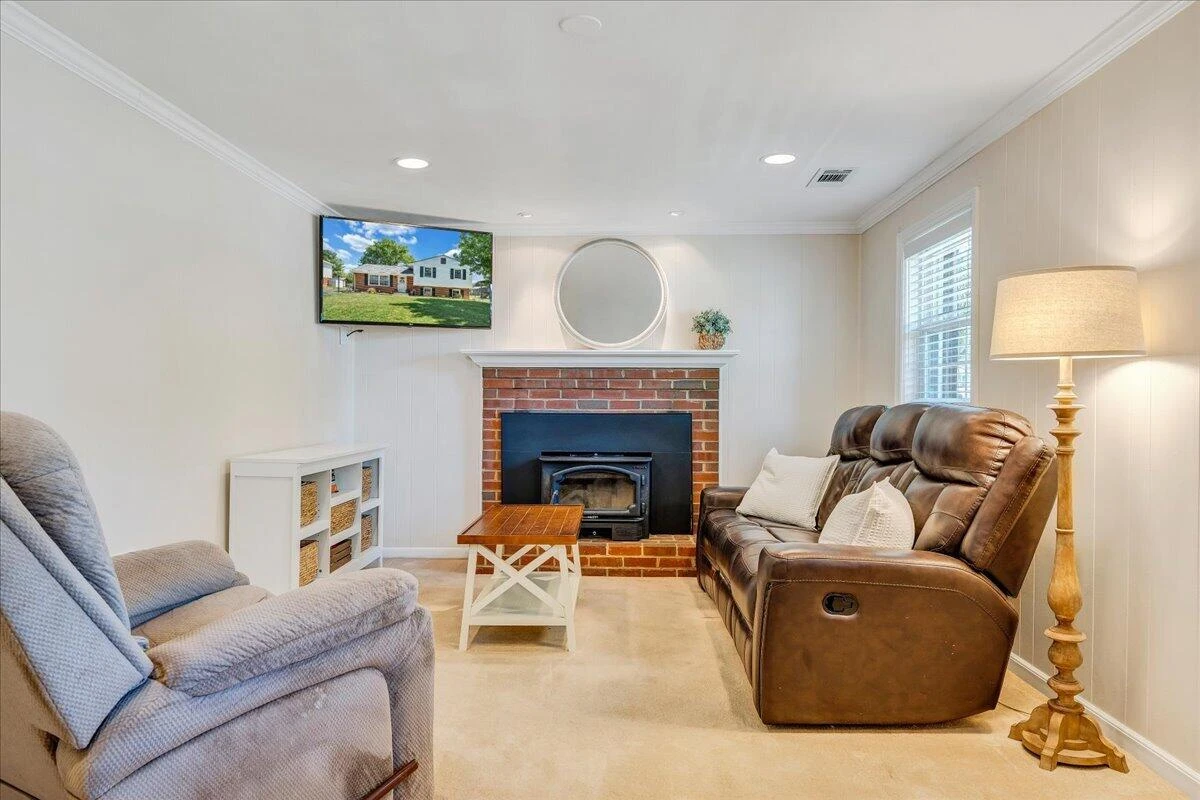 6339 Greenway DR - Photo 19