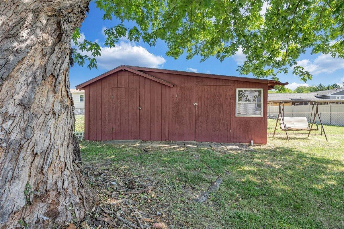 6339 Greenway DR - Photo 26