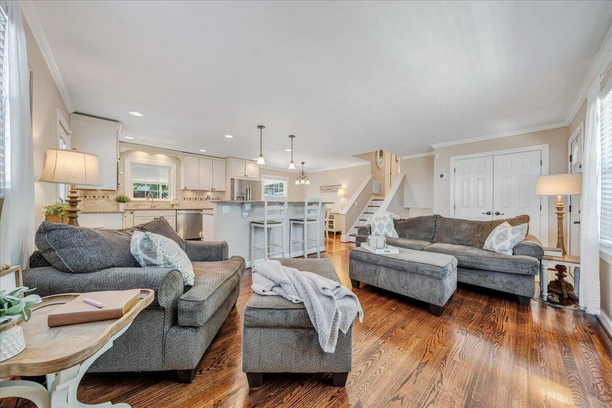 6339 Greenway DR - Photo 9