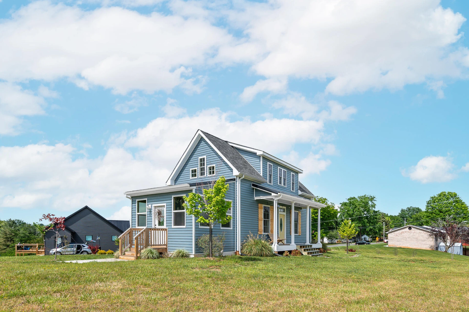 1589 Clearview RD - Photo 3