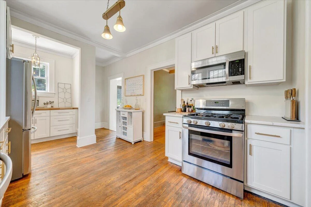 1142 Winona AVE - Photo 27