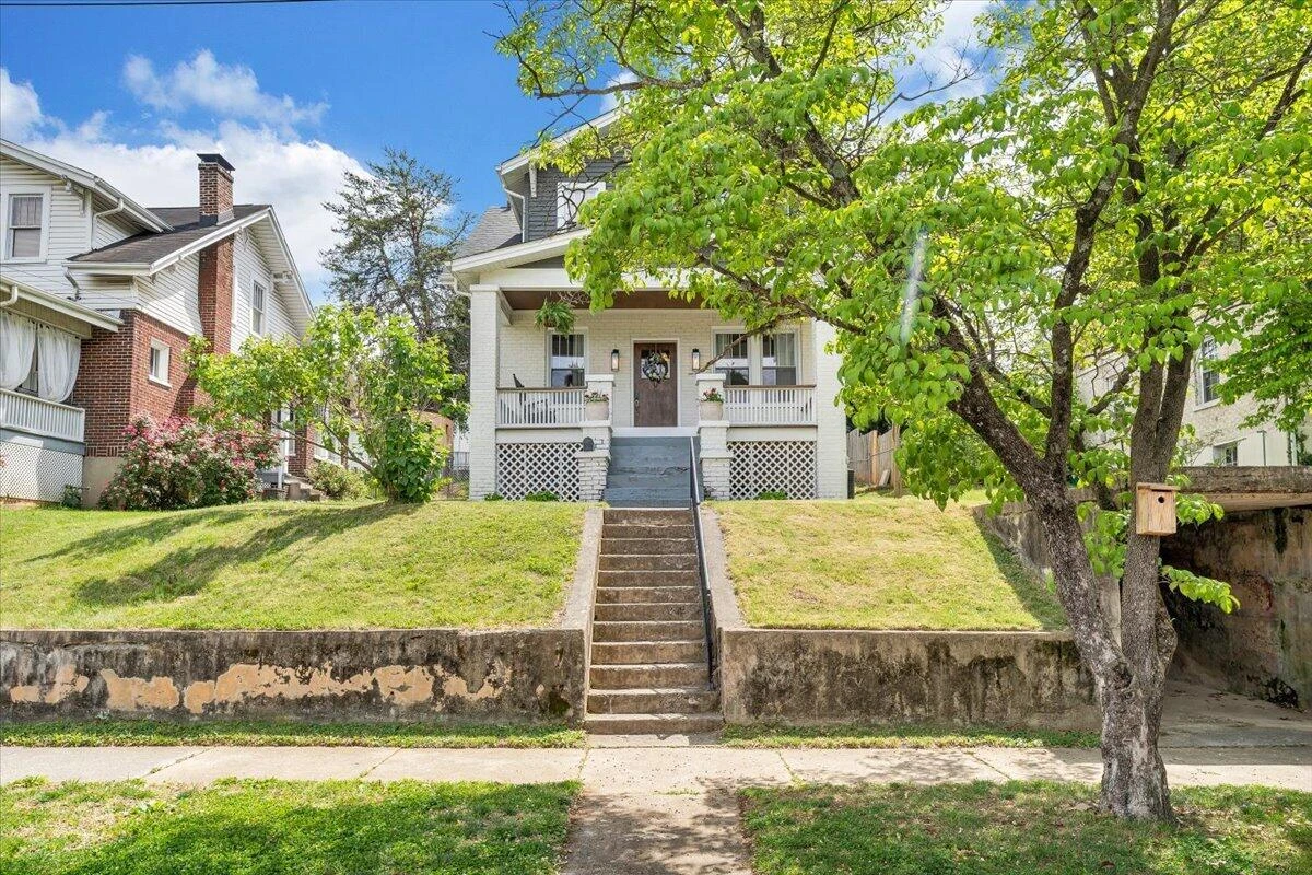 1142 Winona AVE - Photo 51