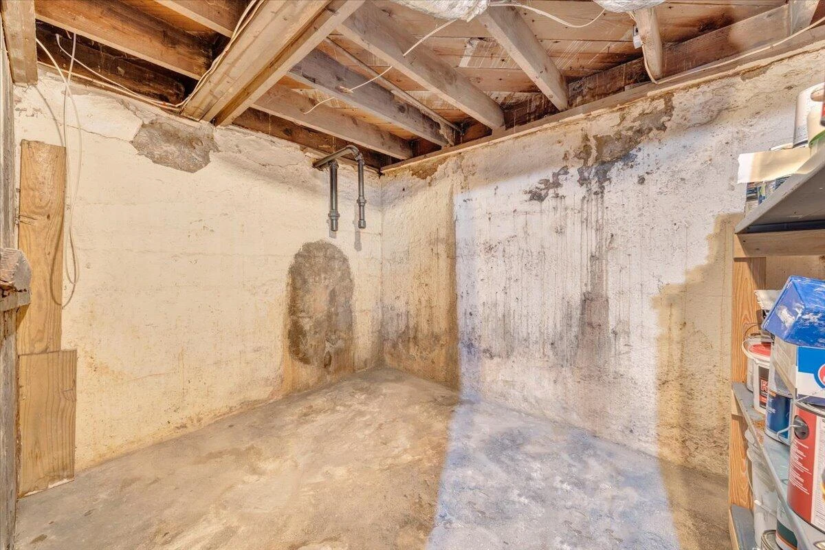 1142 Winona AVE - Photo 57