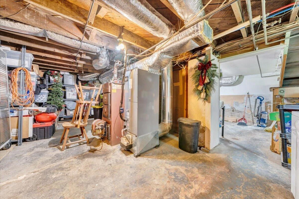1142 Winona AVE - Photo 58