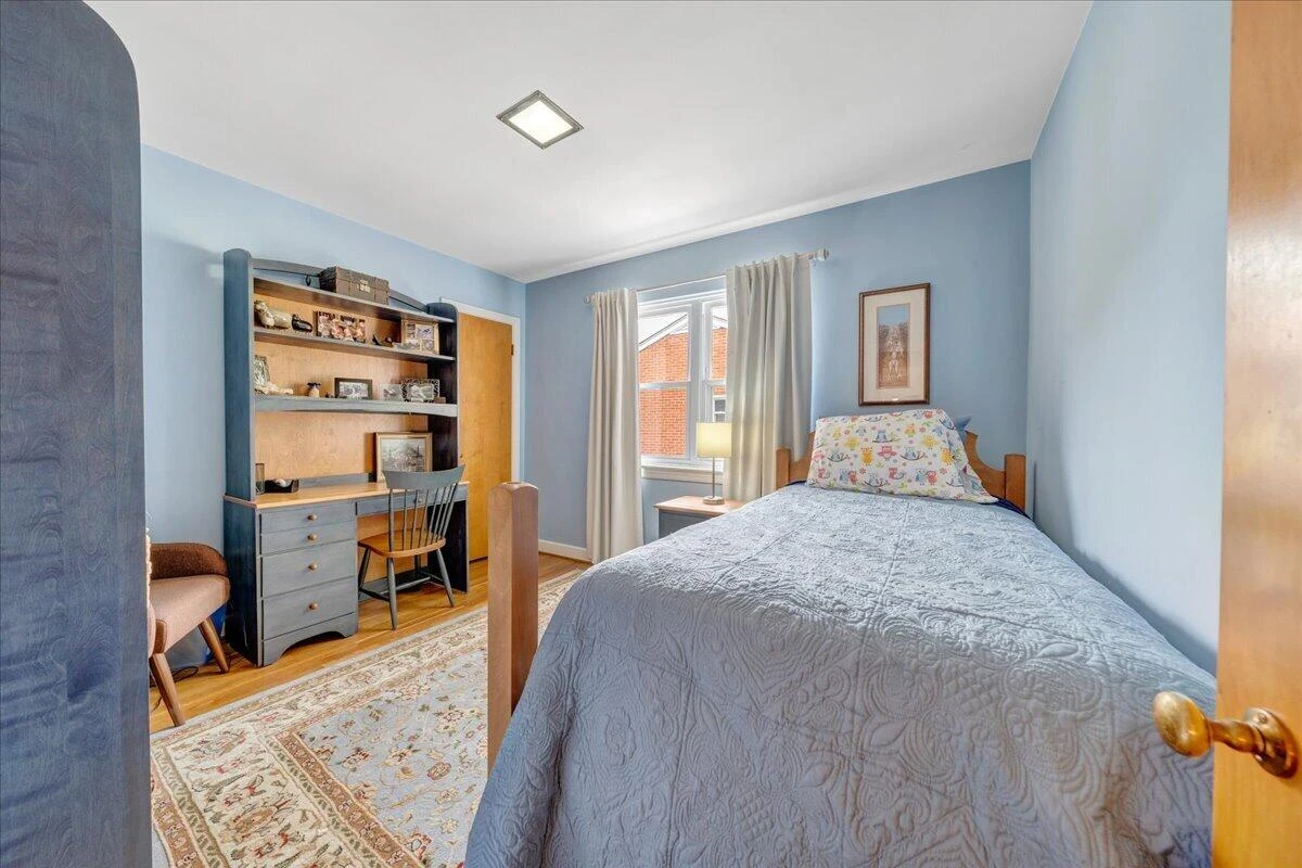 2716 Deerfield RD - Photo 10
