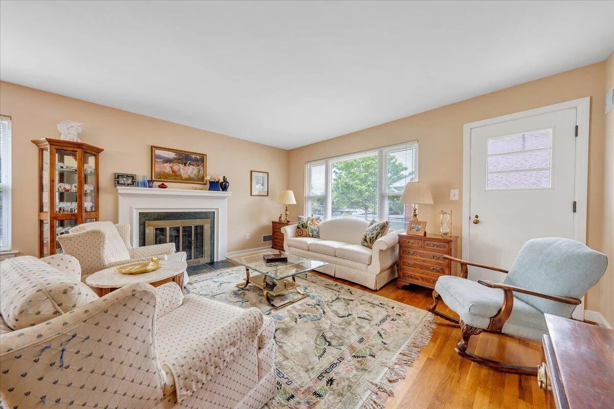 2716 Deerfield RD - Photo 15