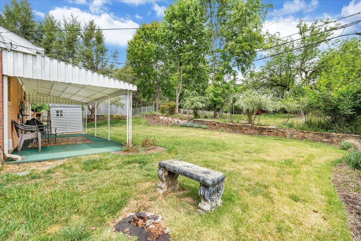 2716 Deerfield RD - Photo 21