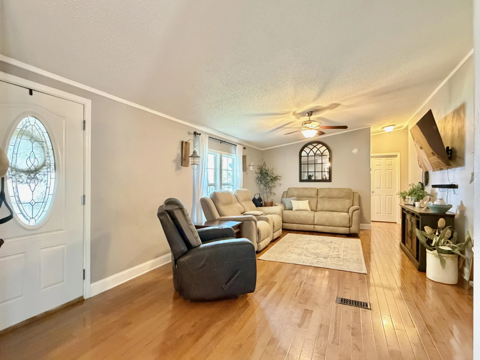 293 Holcombe AVE - Photo 7