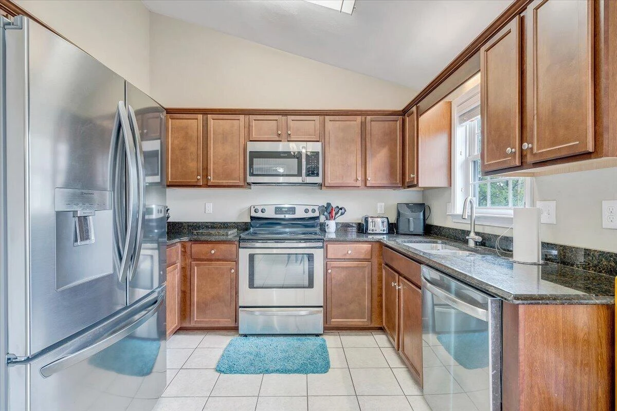 5313 Greentree LN - Photo 16