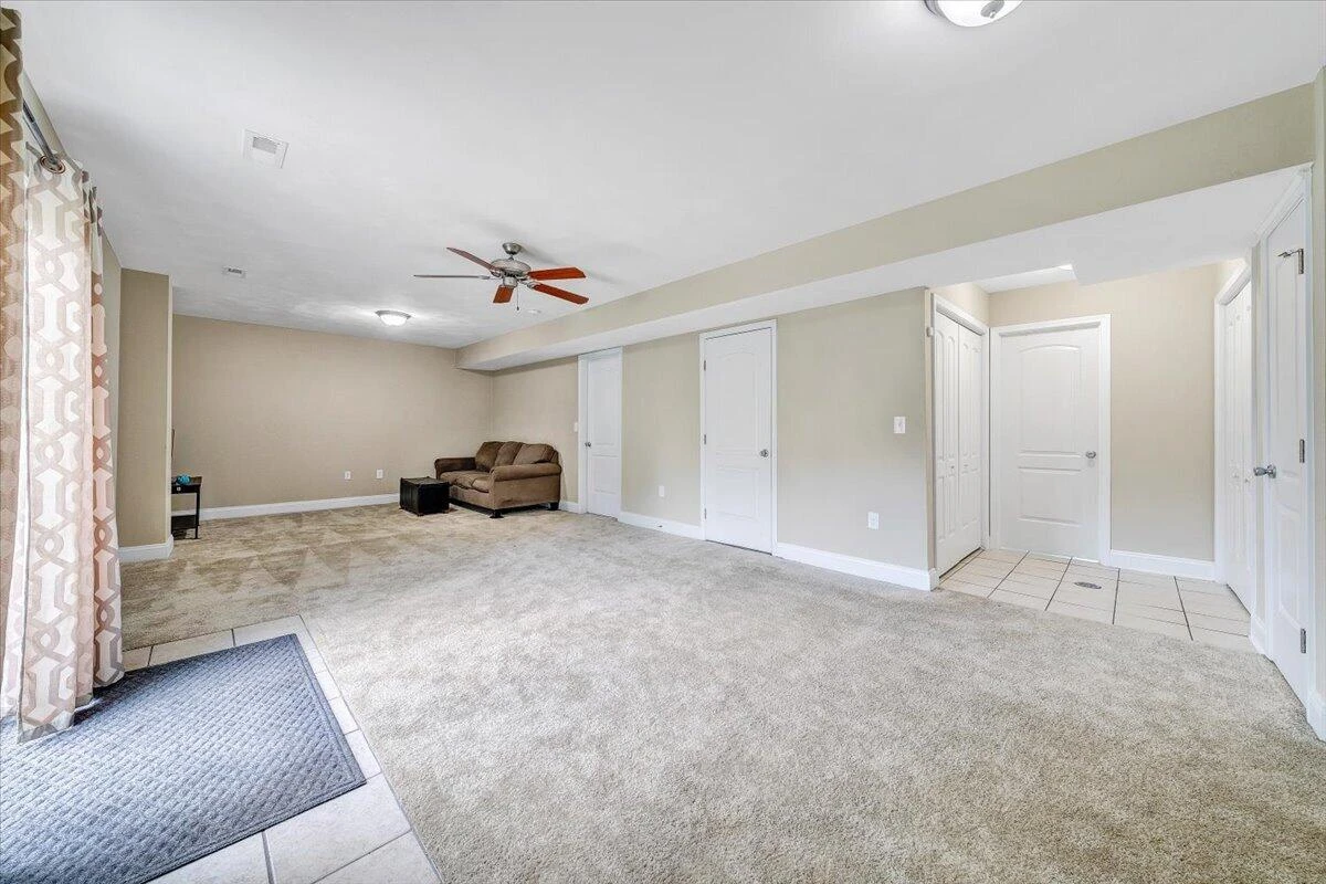 5313 Greentree LN - Photo 33