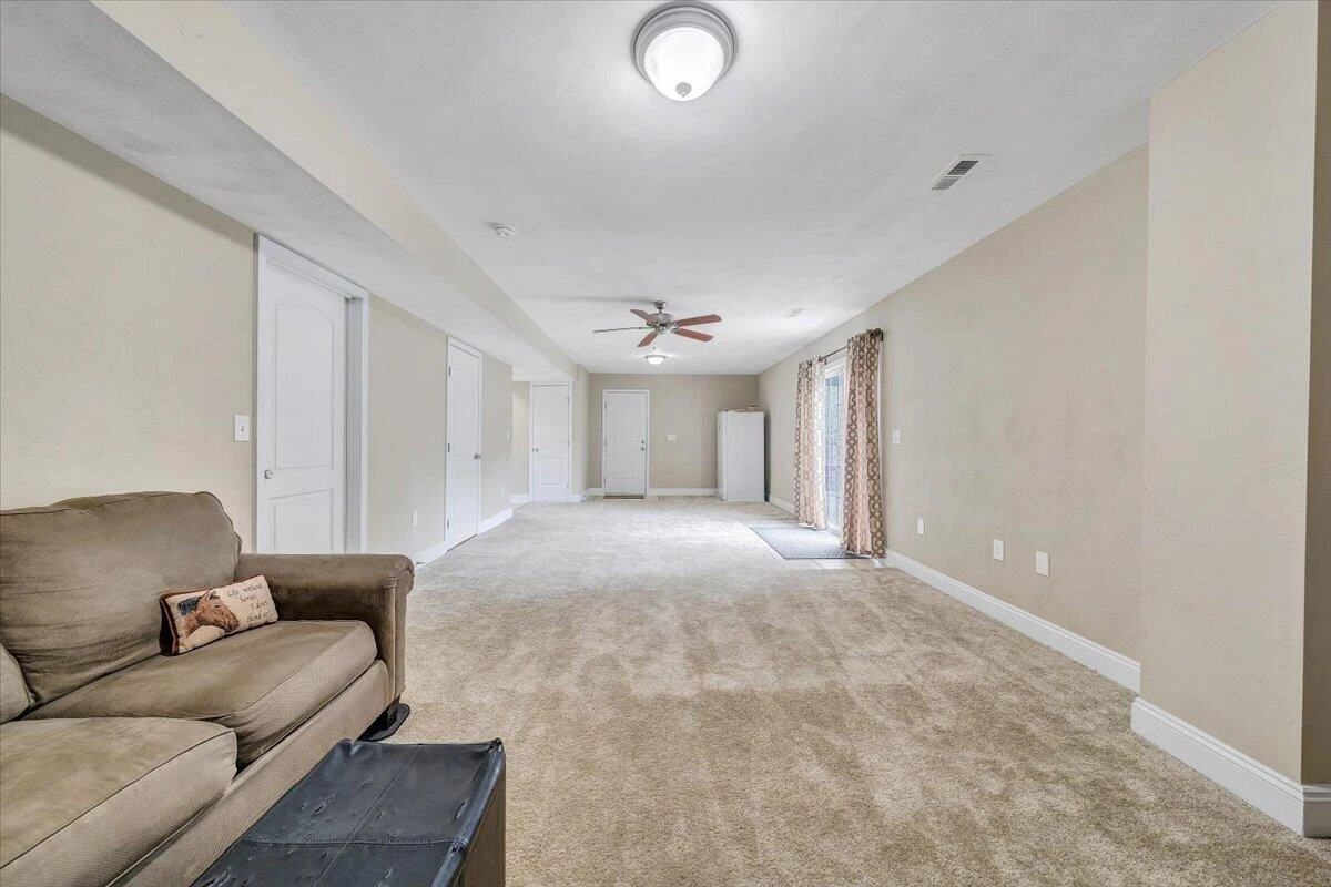 5313 Greentree LN - Photo 35
