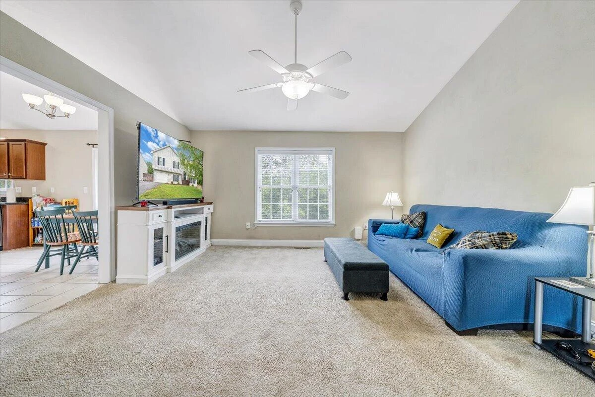 5313 Greentree LN - Photo 8