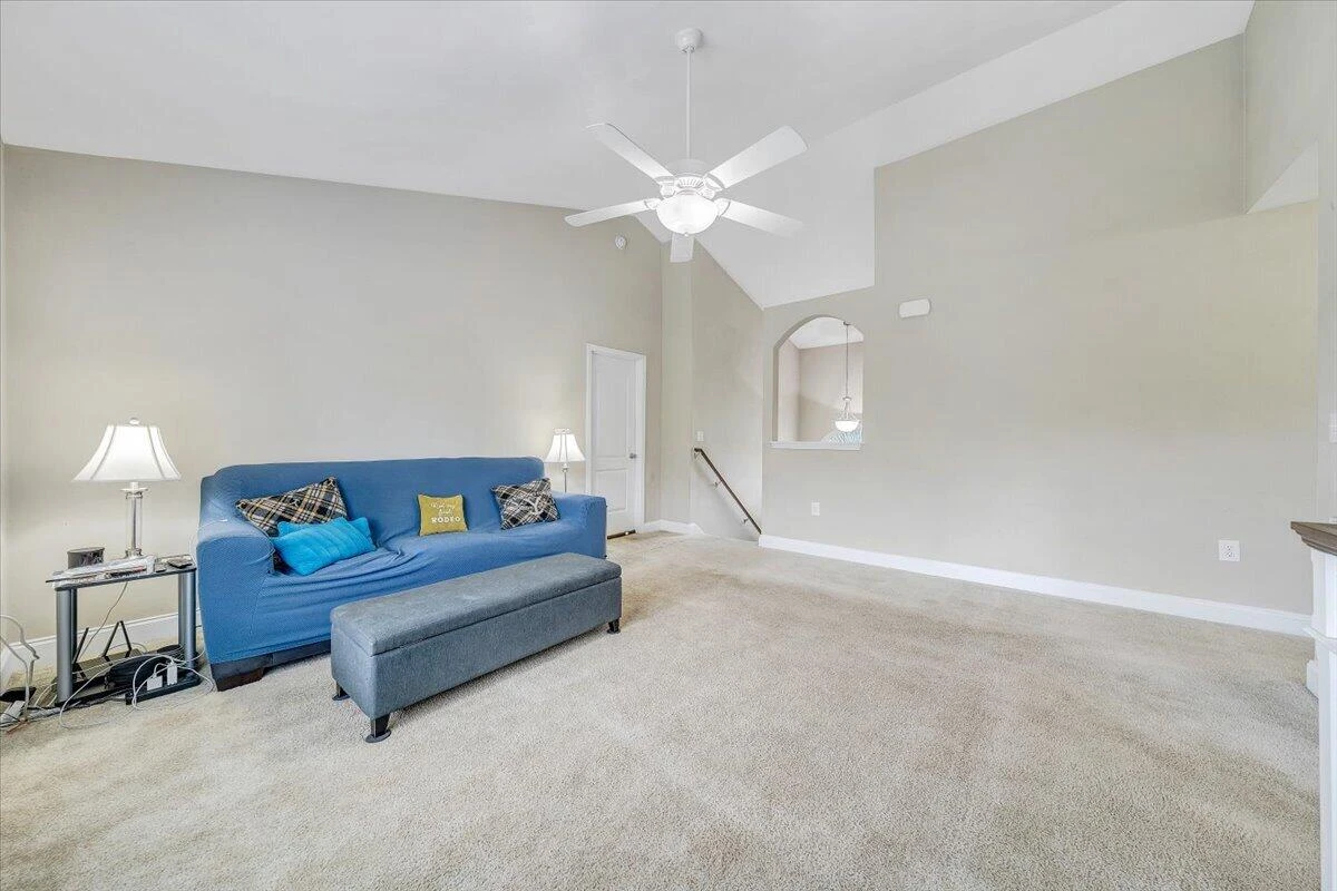 5313 Greentree LN - Photo 11