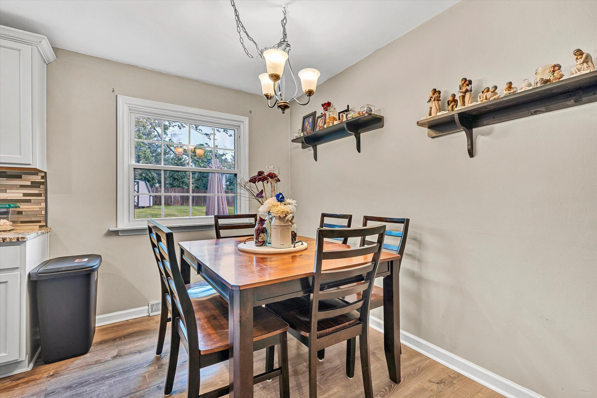 52 Hillview DR - Photo 14