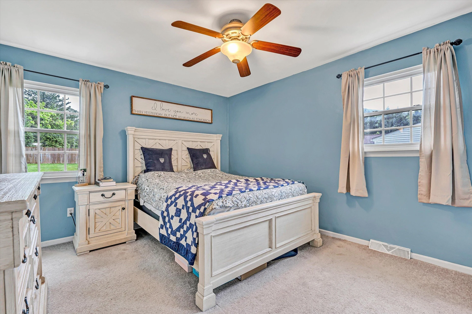 52 Hillview DR - Photo 21