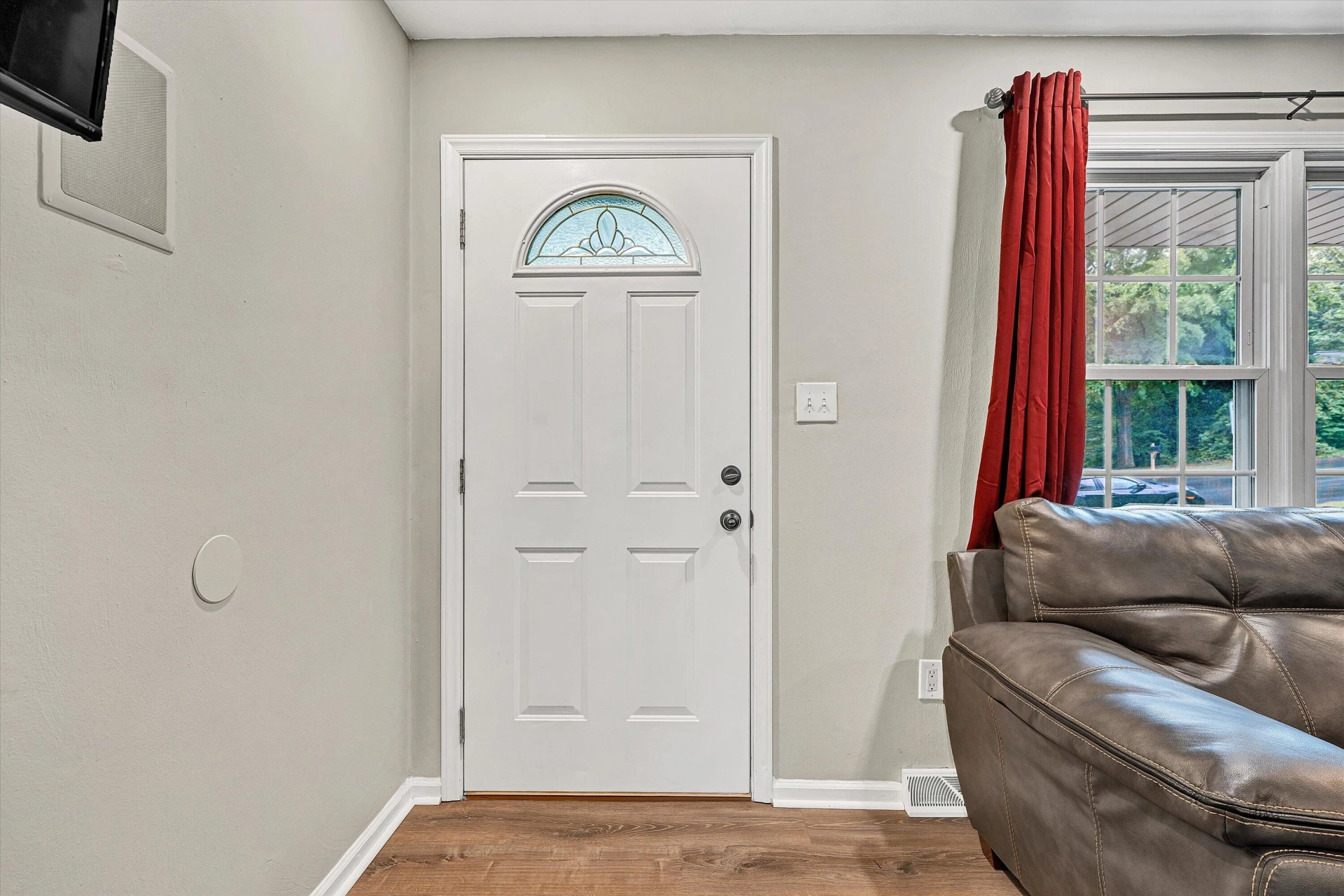 52 Hillview DR - Photo 11