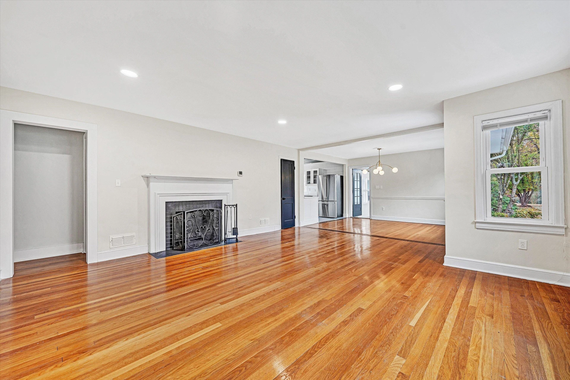 3573 Windsor RD - Photo 10