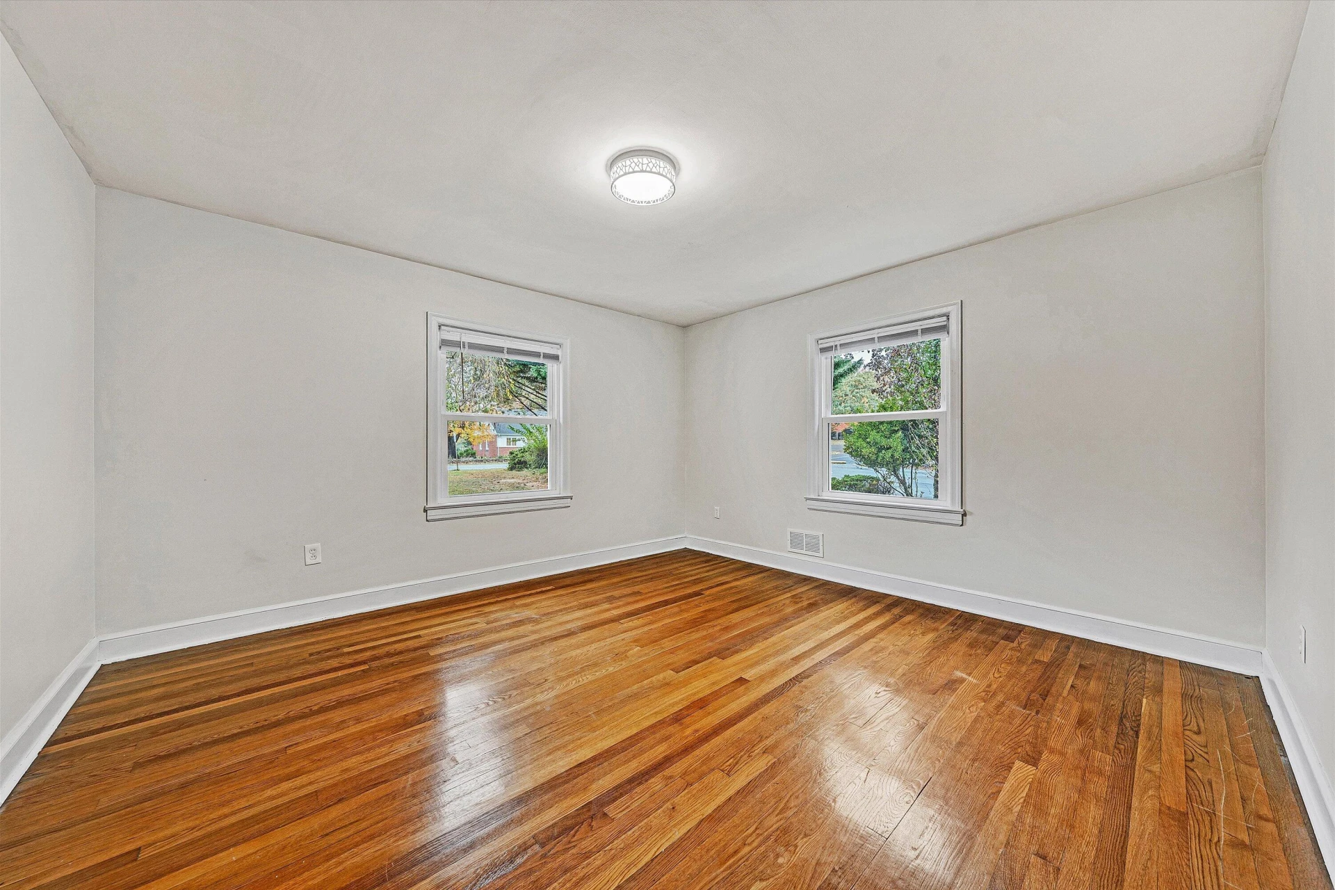 3573 Windsor RD - Photo 23