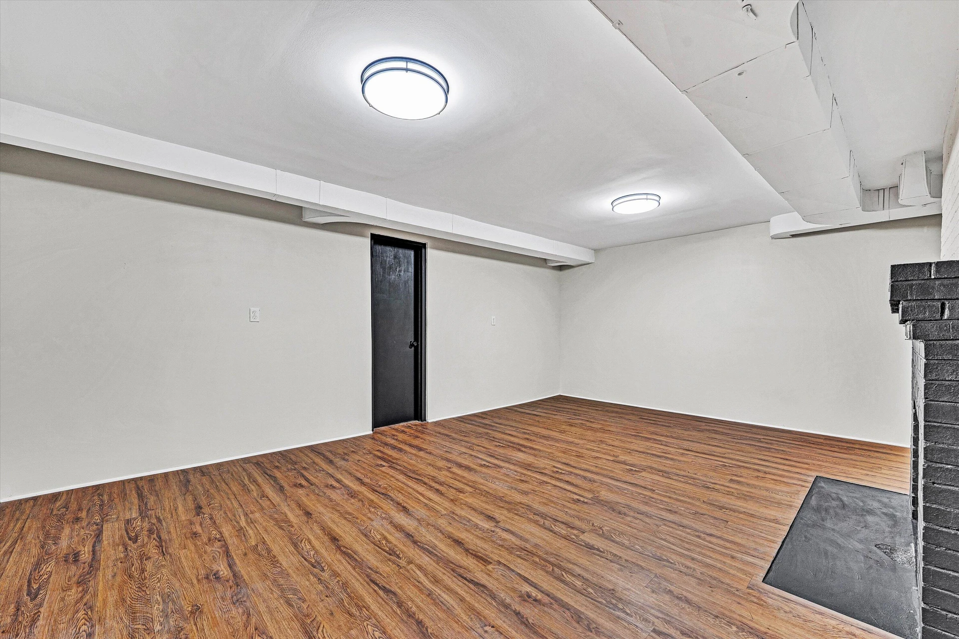 3573 Windsor RD - Photo 33