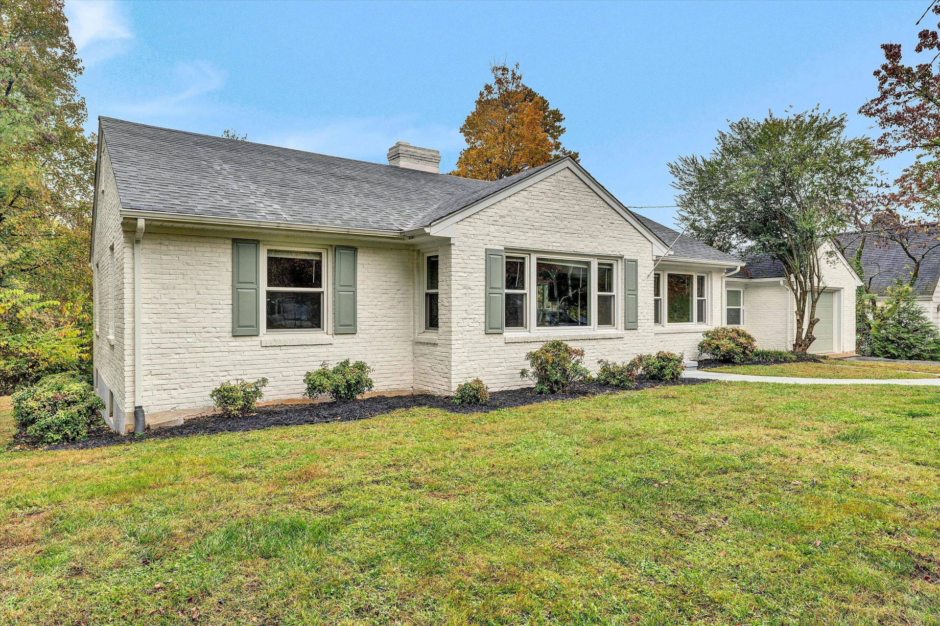 3573 Windsor RD - Photo 4