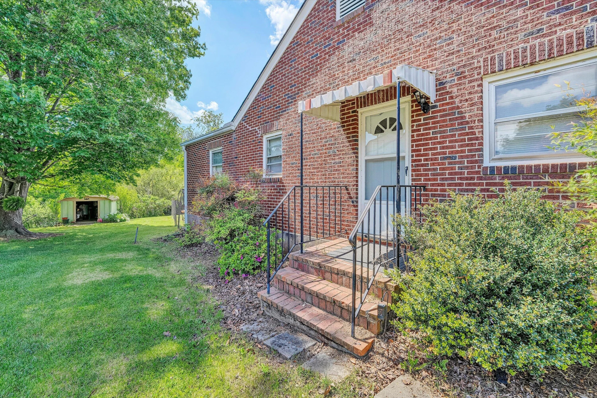 200 Montview AVE - Photo 26
