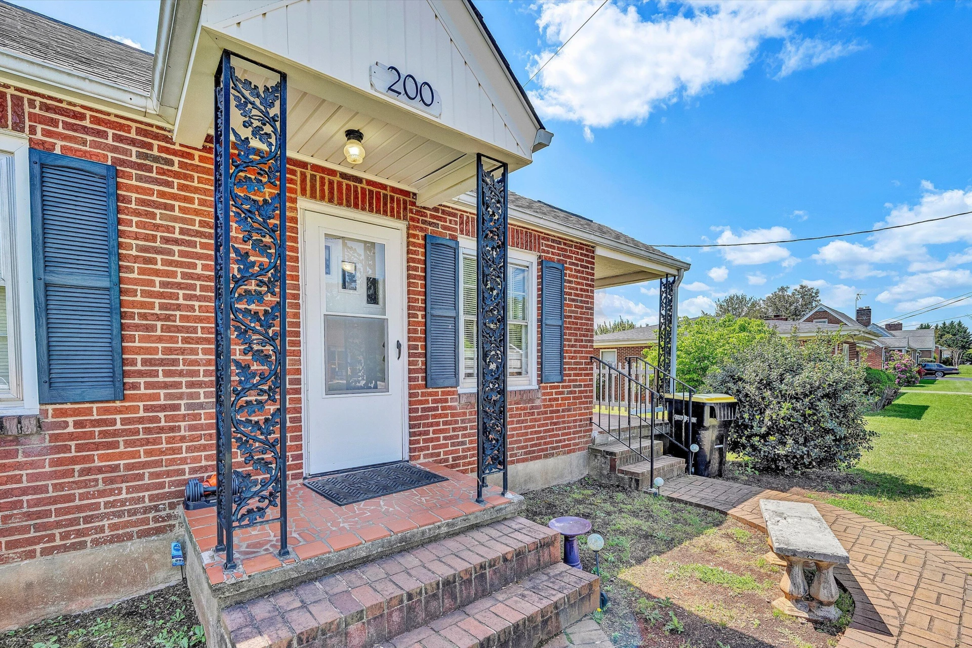 200 Montview AVE - Photo 5