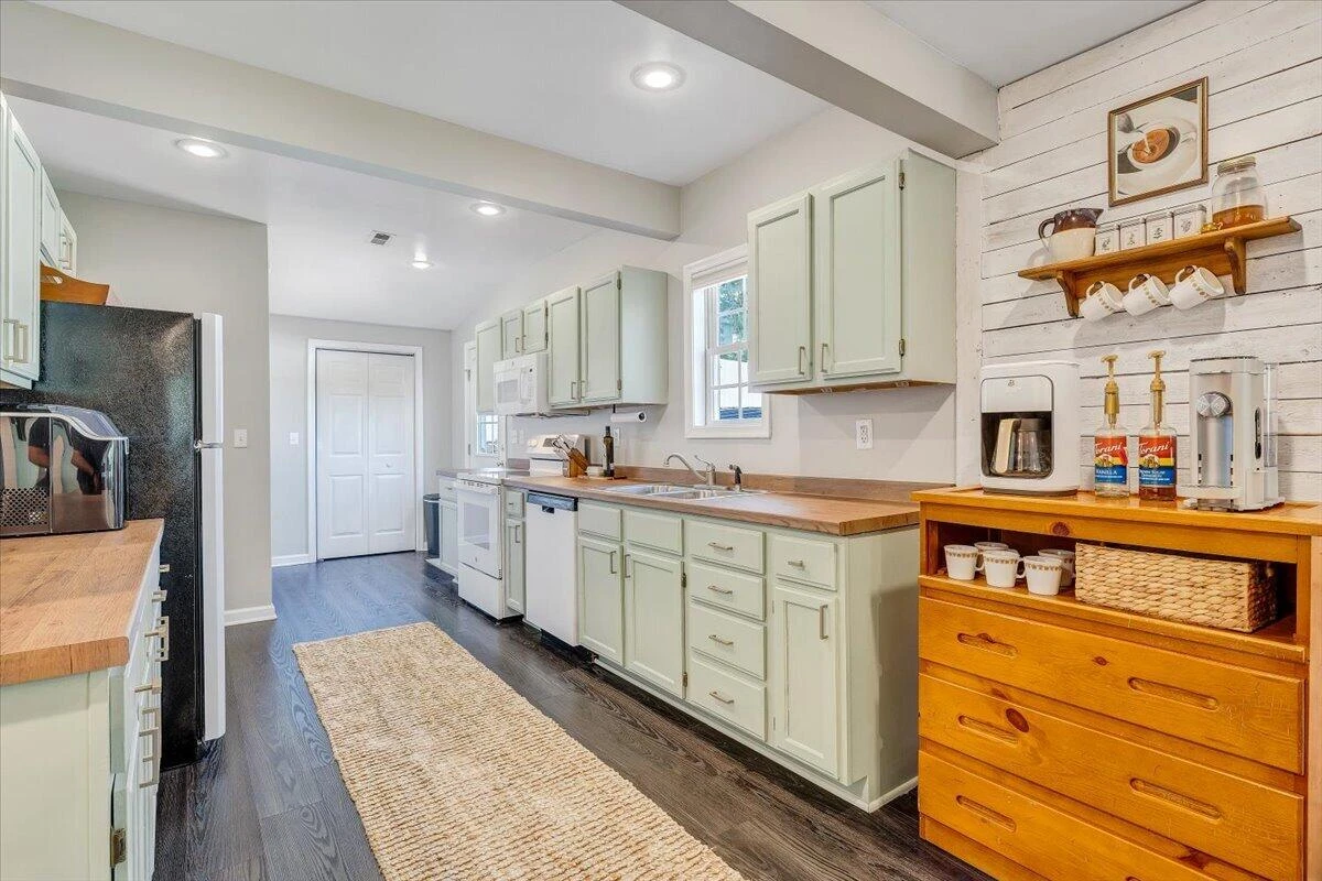 430 Tinker AVE - Photo 13