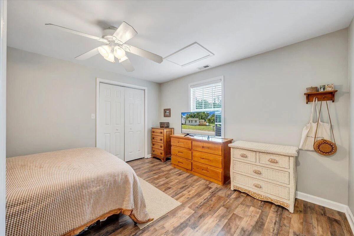 430 Tinker AVE - Photo 21