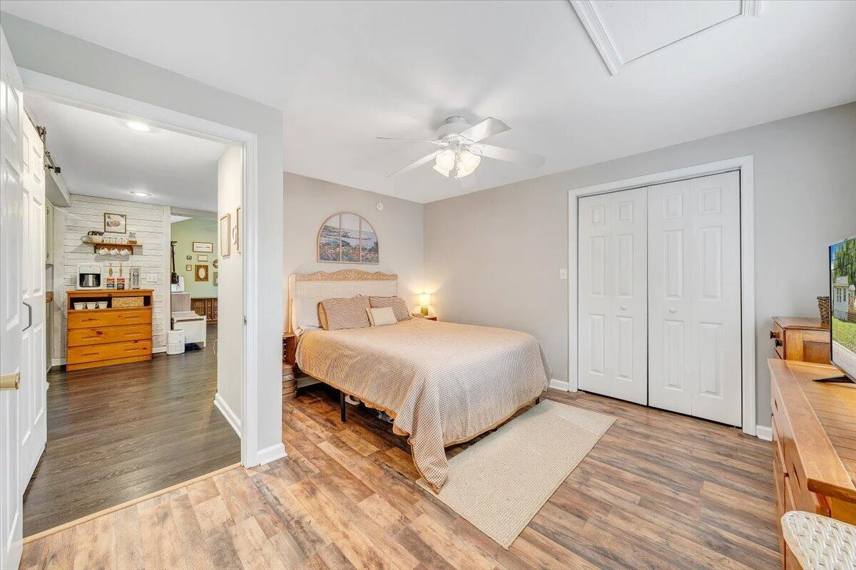 430 Tinker AVE - Photo 24