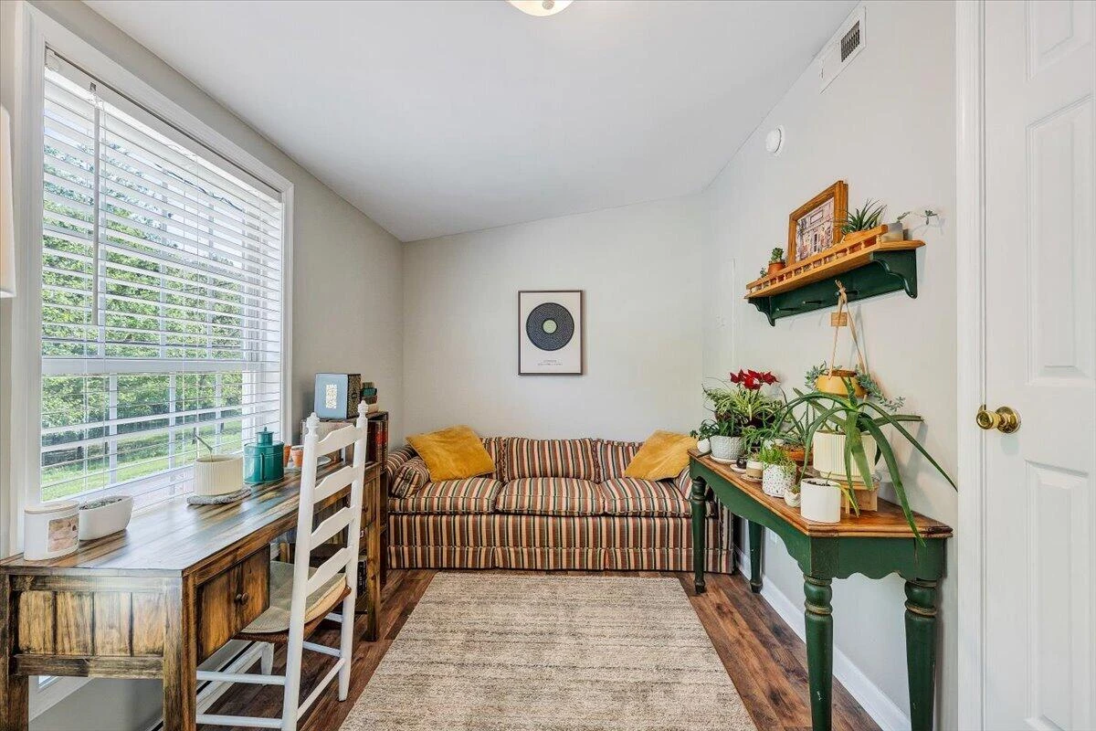 430 Tinker AVE - Photo 28
